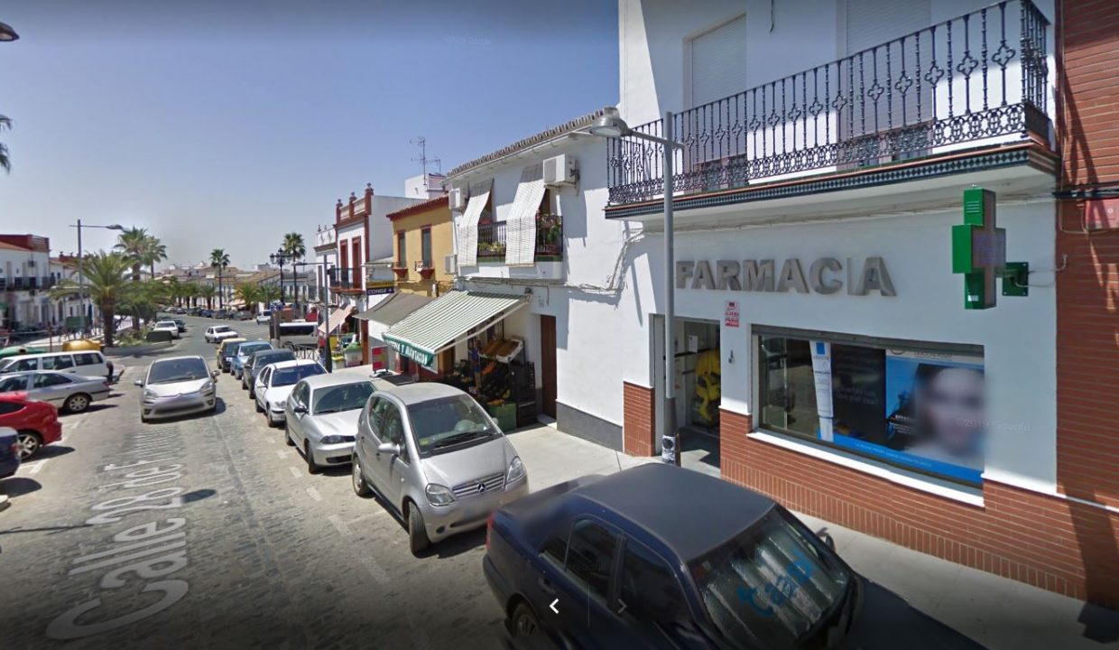 FOTO FACHADA FARMACIA